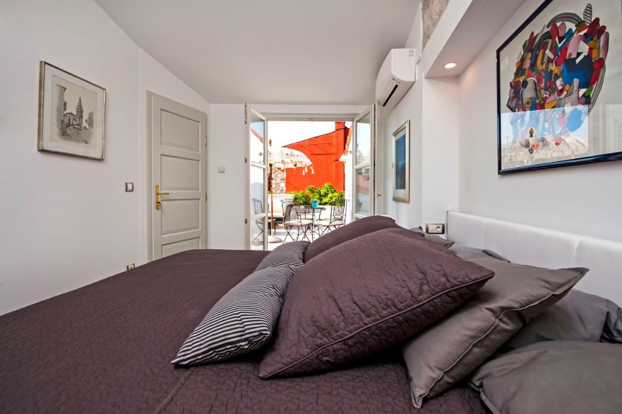 Вилла Seaview House Rosali Ровинь Экстерьер фото