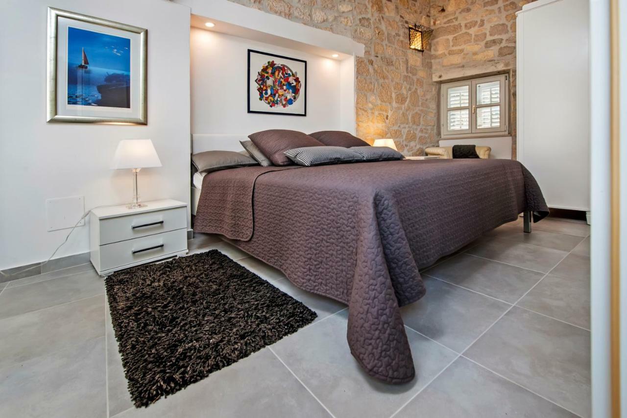 Вилла Seaview House Rosali Ровинь Экстерьер фото
